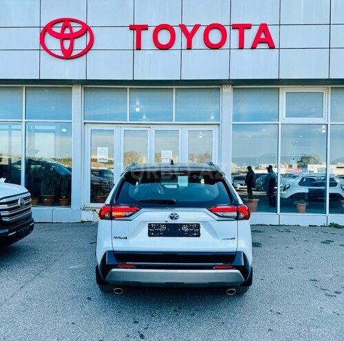 Toyota RAV4-5