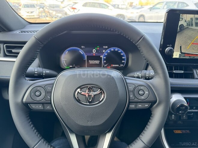 Toyota RAV4-18