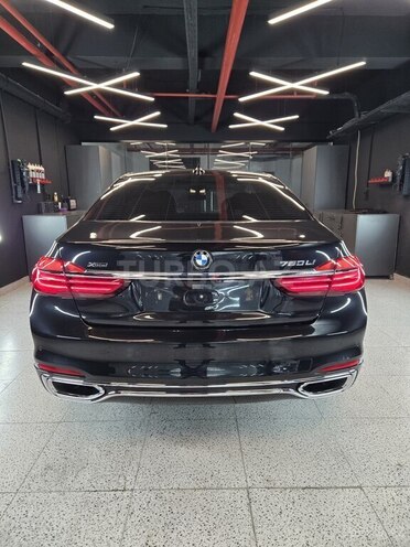BMW 750 2016, 141,000 km - 4.4 l - Bakı