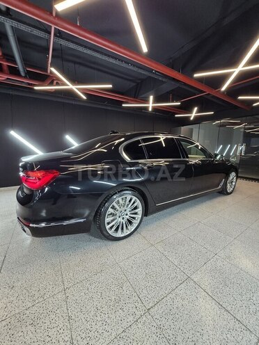 BMW 750 2016, 141,000 km - 4.4 l - Bakı