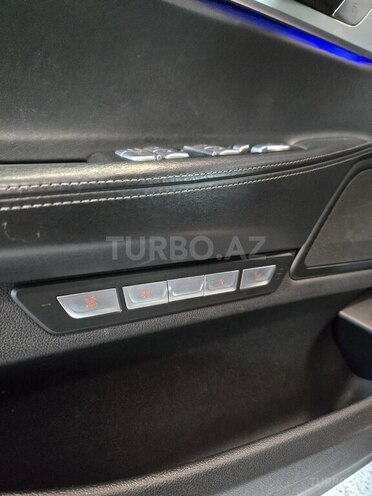 BMW 750 2016, 141,000 km - 4.4 l - Bakı