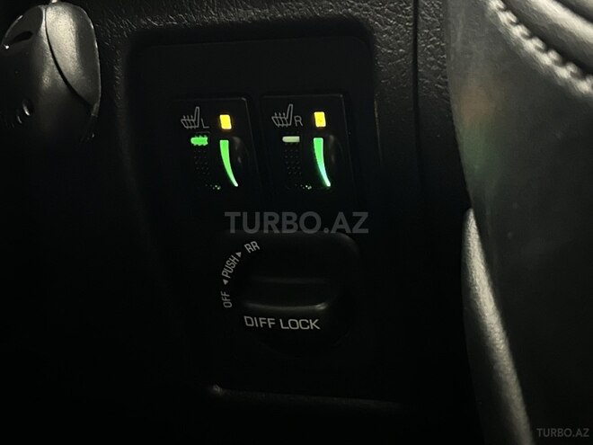 Toyota Land Cruiser 2018, 160,000 km - 4.0 l - Bakı