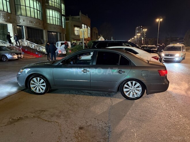 Hyundai Sonata-5