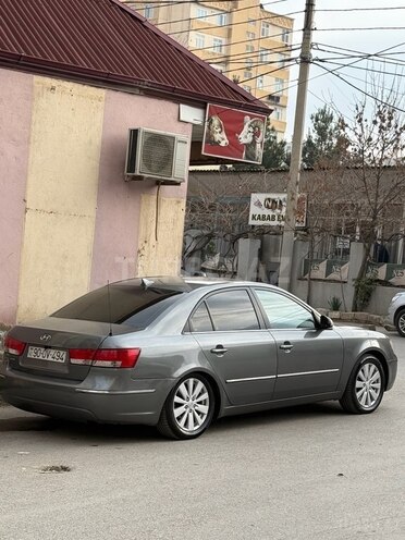Hyundai Sonata-6