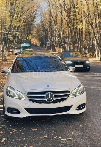 Mercedes E 200 2011, 221,000 km - 1.8 l - Bakı