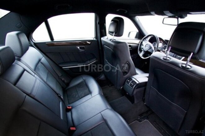 Mercedes E 200 2011, 221,000 km - 1.8 l - Bakı