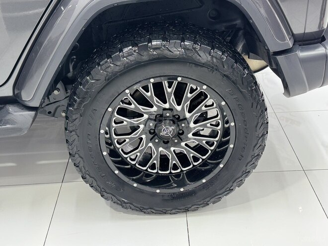 Jeep Wrangler-14