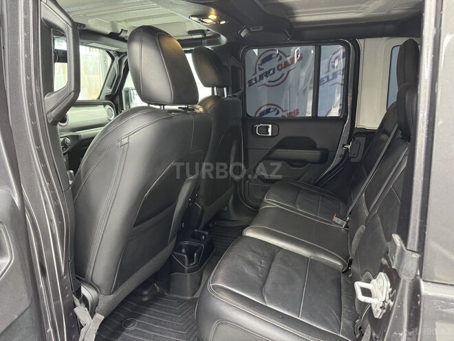 Jeep Wrangler-17