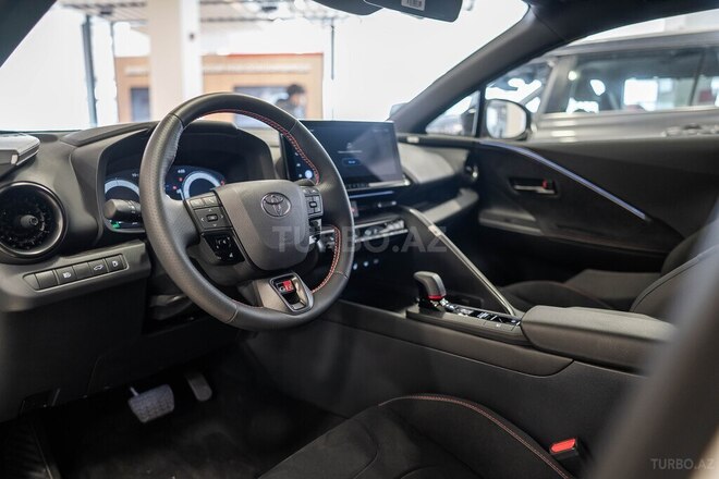 Toyota C-HR-11