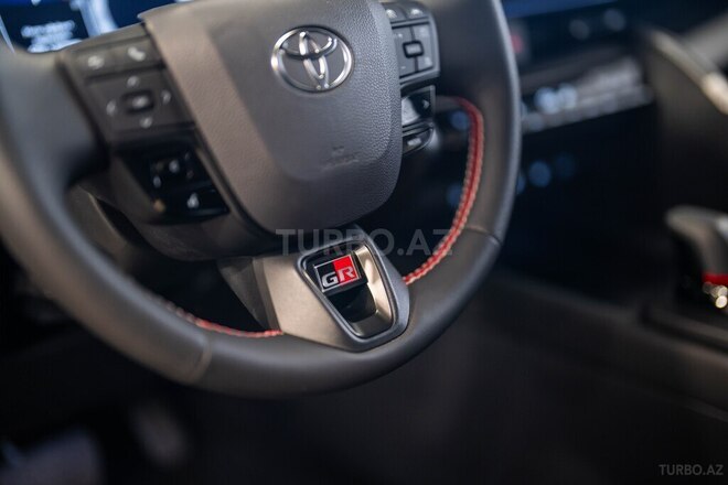 Toyota C-HR-9