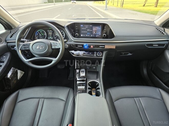 Hyundai Sonata-10