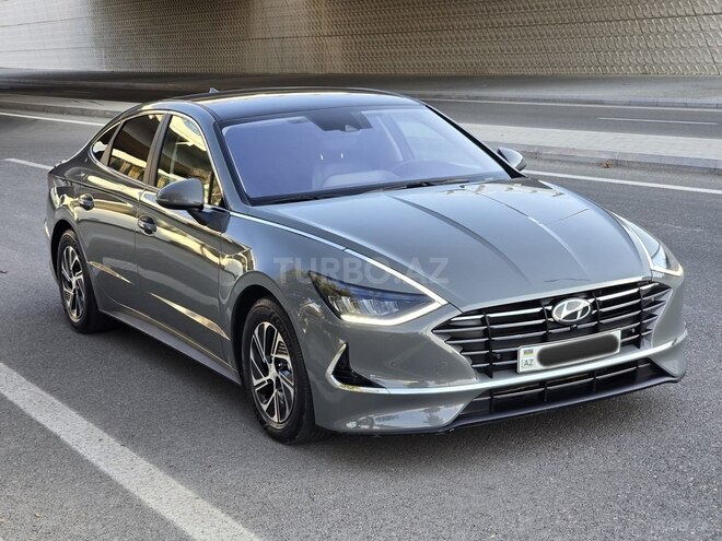 Hyundai Sonata-2