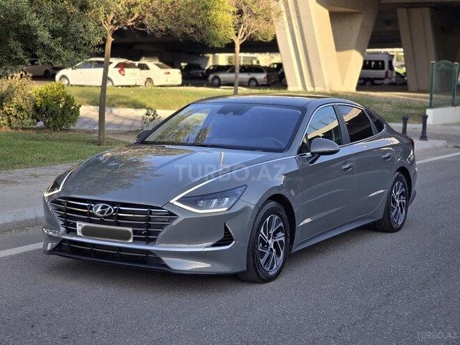 Hyundai Sonata-1
