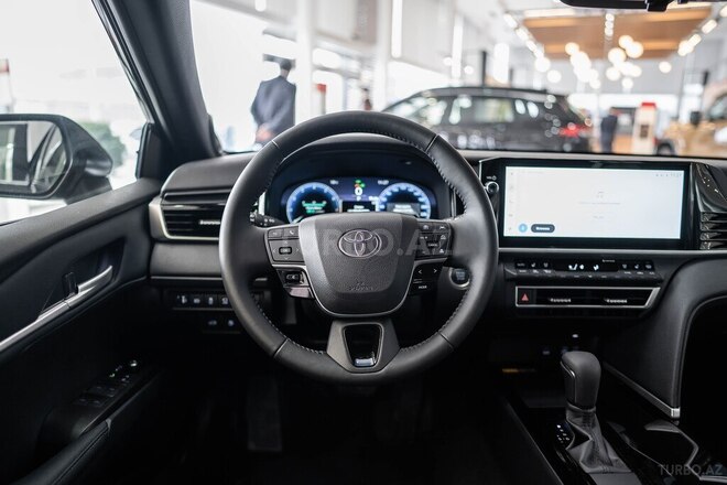 Toyota Camry-11