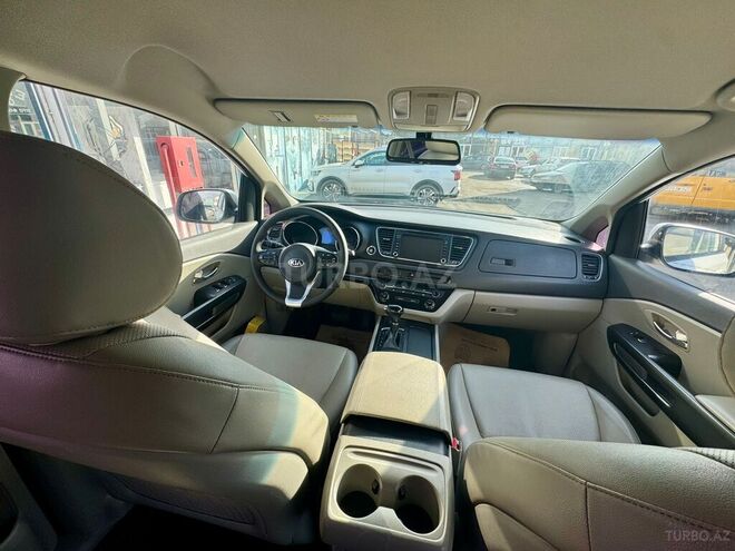 Kia Carnival 2015, 258,000 km - 2.2 l - Bakı