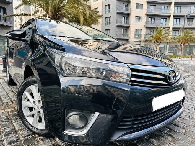 Toyota Corolla 2015, 155,765 km - 1.6 л - Bakı