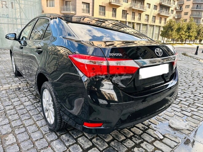 Toyota Corolla 2015, 155,765 km - 1.6 л - Bakı