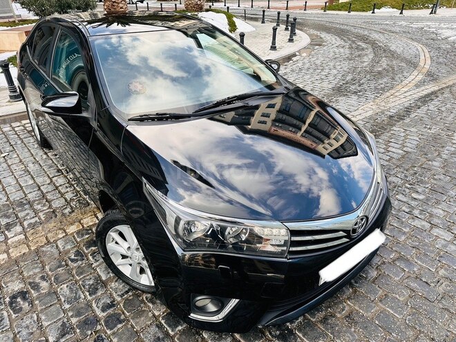 Toyota Corolla 2015, 155,765 km - 1.6 л - Bakı