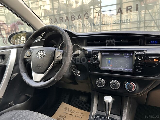 Toyota Corolla 2015, 155,765 km - 1.6 л - Bakı