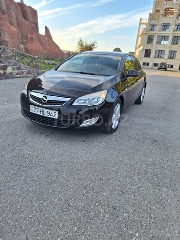 Opel Astra 2011, 285,000 km - 1.3 л - Xaçmaz