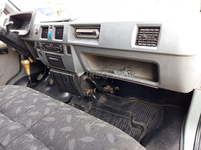 GAZ 330200 2000, 52,000 km - 2.5 l - Şəki