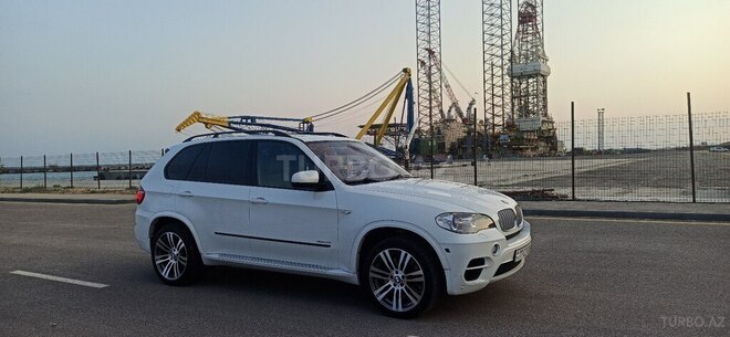 BMW X5 2010, 64,000 km - 4.4 l - Bakı