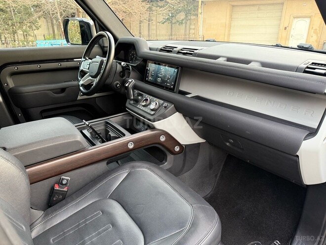 Land Rover Defender 2021, 98,900 km - 3.0 л - Bakı
