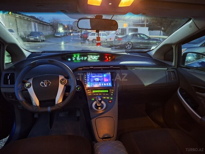 Toyota Prius 2011, 300,000 km - 1.8 l - Bakı