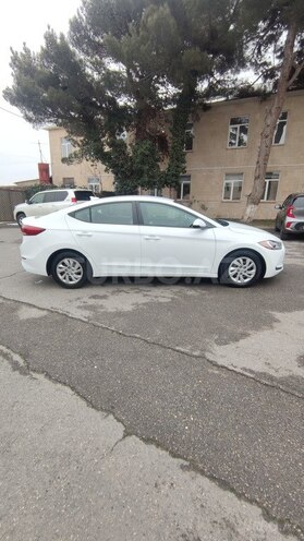 Hyundai Elantra 2016, 140,000 km - 2.0 l - Bakı
