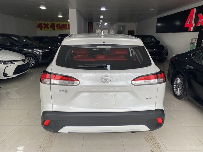 Toyota Corolla Cross 2024, 0 km - 2.0 л - Bakı