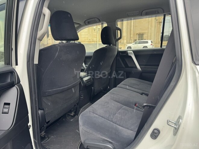 Toyota Land Cruiser Prado-10