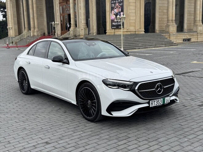 Mercedes E 300 e-4