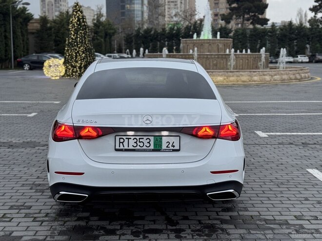 Mercedes E 300 e-5