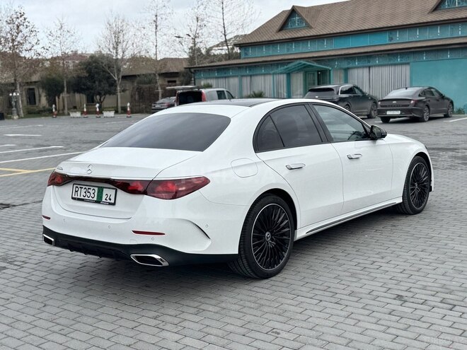 Mercedes E 300 e-8