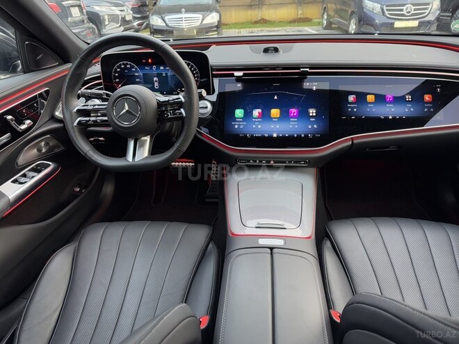 Mercedes E 300 e-15