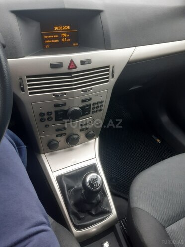 Opel Astra 2007, 273,000 km - 1.3 l - Zaqatala