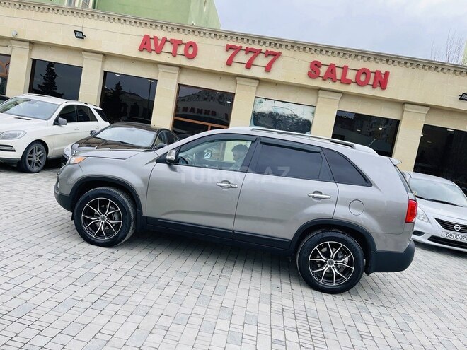 Kia Sorento-5
