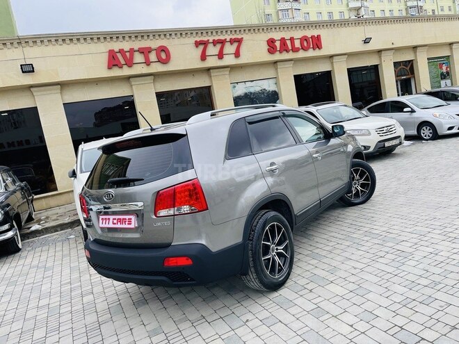 Kia Sorento-6