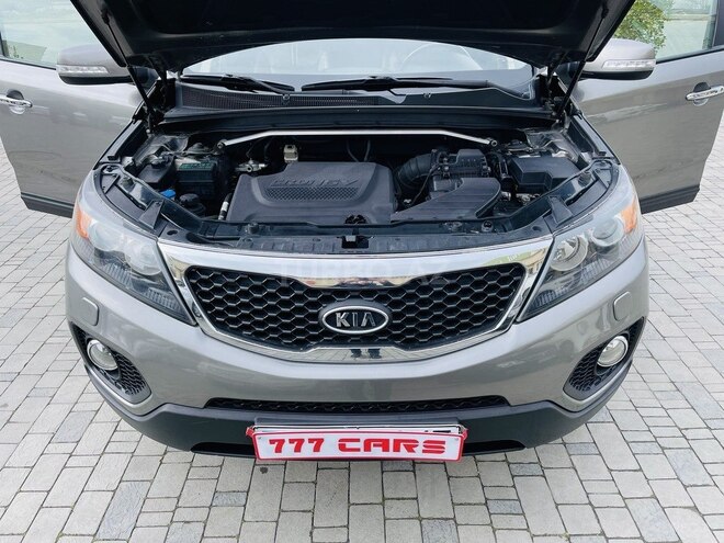 Kia Sorento-21
