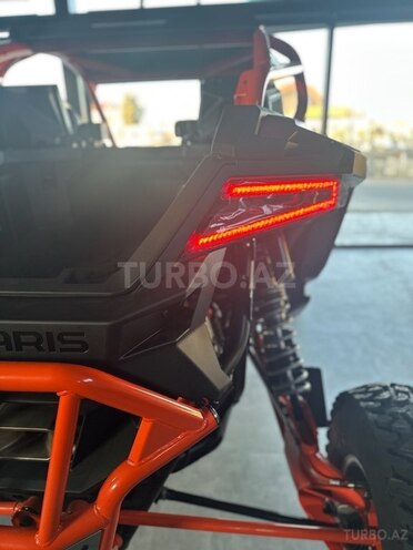 Polaris RZR Pro R Ultimate-11