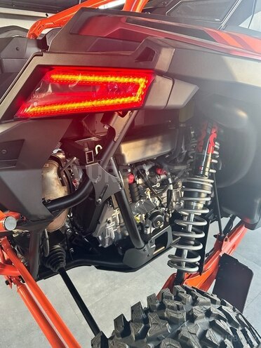Polaris RZR Pro R Ultimate-10