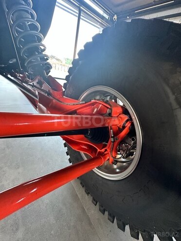 Polaris RZR Pro R Ultimate-8