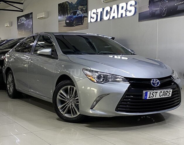 Toyota Camry-5