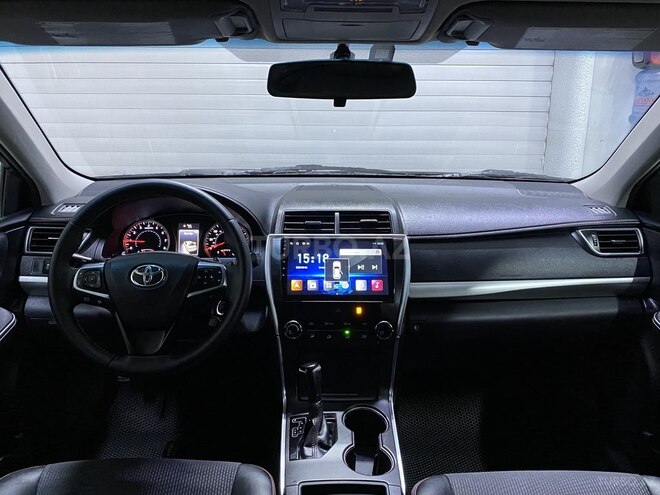 Toyota Camry-15