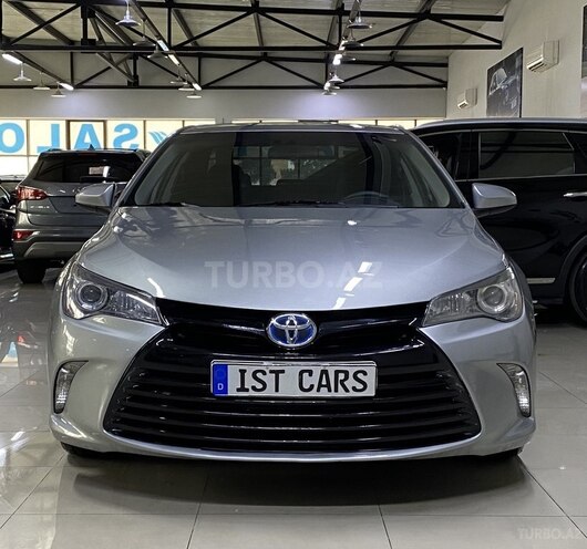 Toyota Camry-1