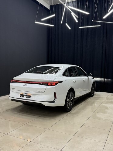 Changan Qiyuan A05 2024, 0 km - 1.5 л - Bakı