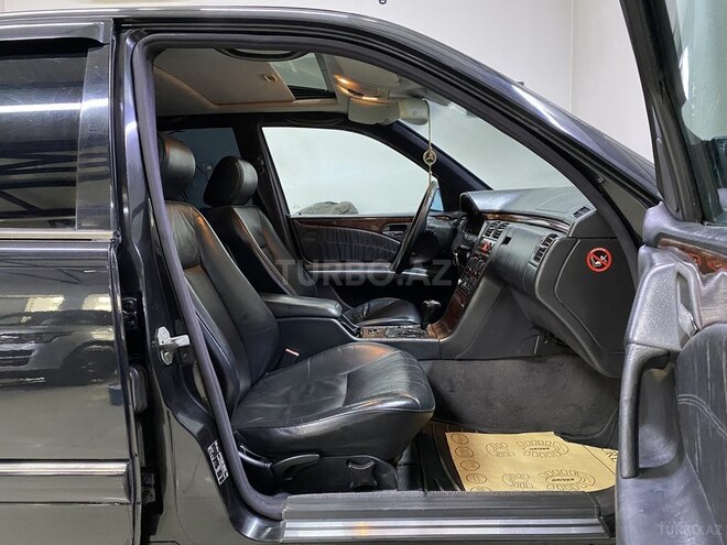 Mercedes E 280 1997, 272,000 km - 2.8 l - Sumqayıt
