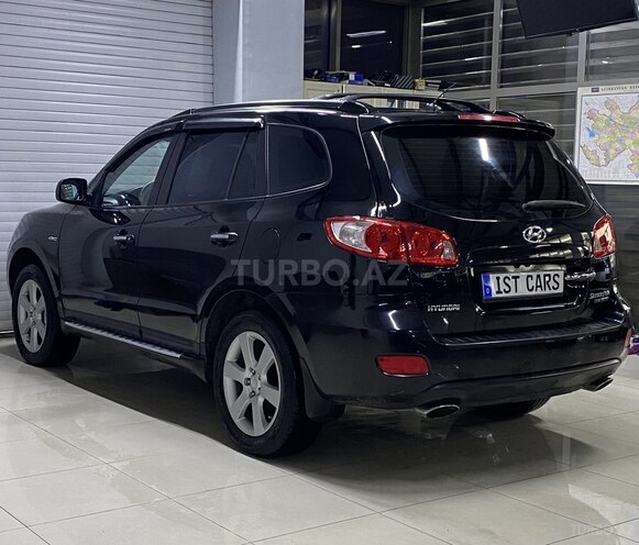 Hyundai Santa Fe-10