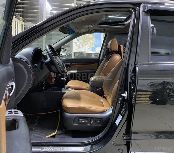 Hyundai Santa Fe-16