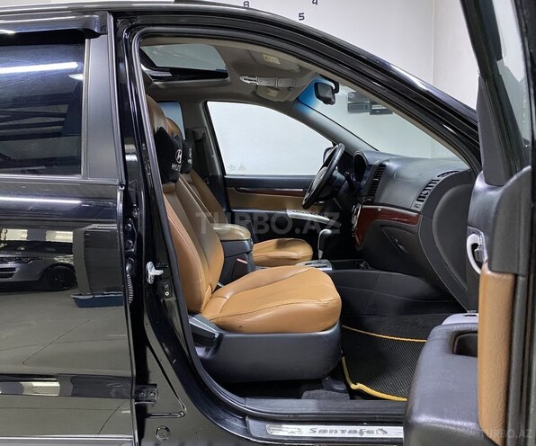 Hyundai Santa Fe-17